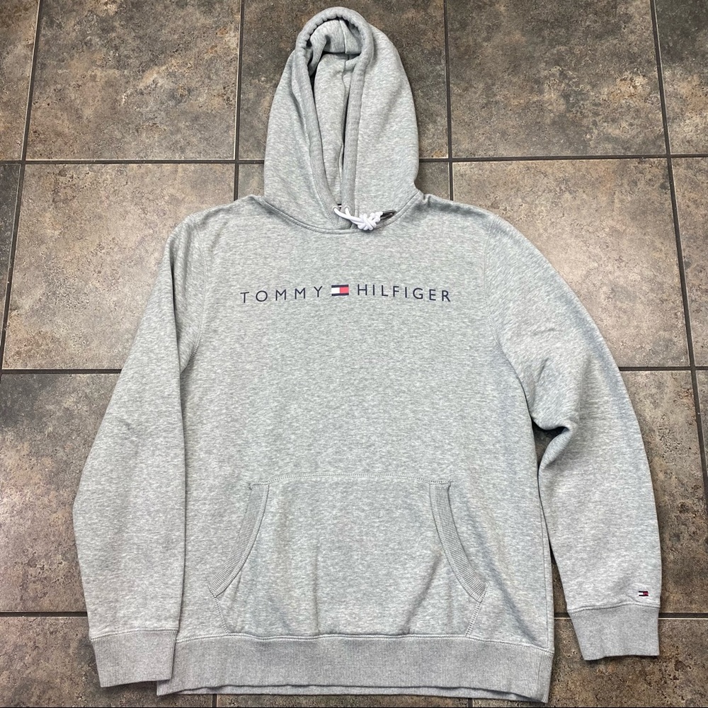 Men’s Tommy Hilfiger Pullover Hooded Sweatshirt Size Large